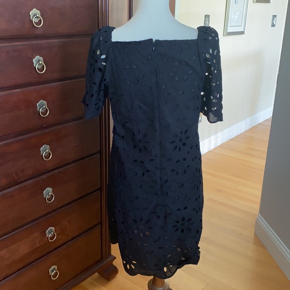 Ann Taylor black shift dress - Picture 2 of 3